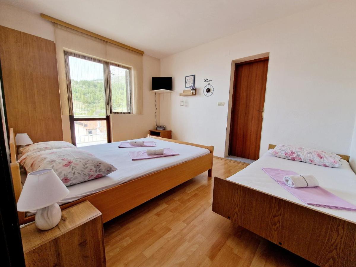 Apartments By The Sea Podaca, Makarska - 6874 Buitenkant foto